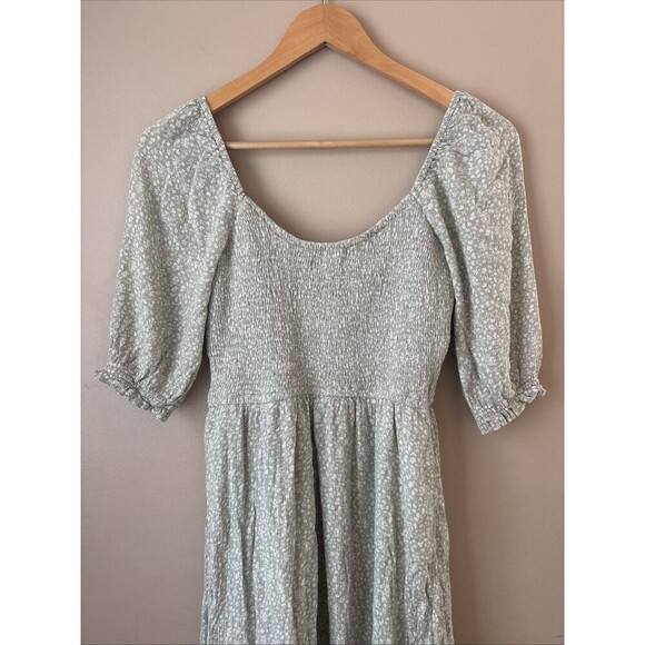 Hollister Women's Green Floral Smocked Dress Puff Sleeves Size M - Picture 6 of 7